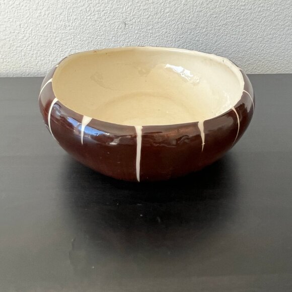 Purinton Brown Intaglio Vegetable Bowl // Serving Dish // Vintage 1950s - Picture 2 of 6